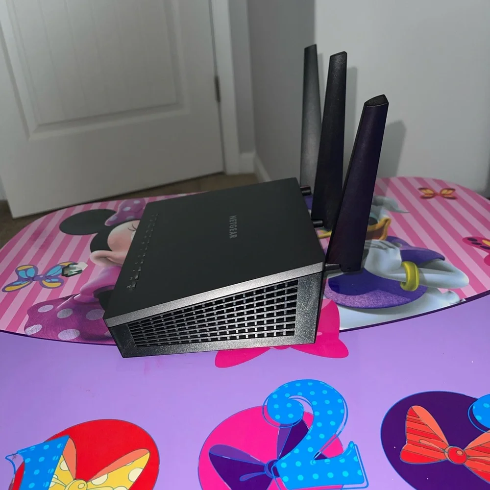 NETGEAR° Nighthawk Bundle- Modem and Smart Router - Picture 7 of 13